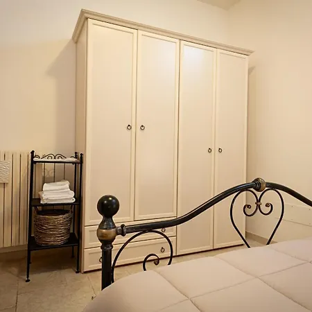 Alojamento de Acomodação e Pequeno-almoço Pietra E Sogni Coppia